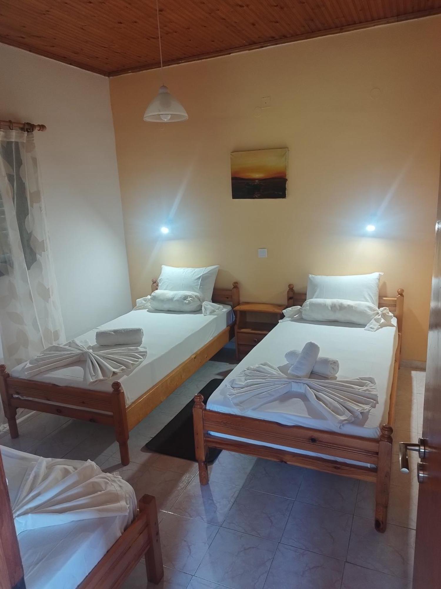 Takis Haikos House Two Minutes Walk To The Beach Peroulia Vounária Exterior foto