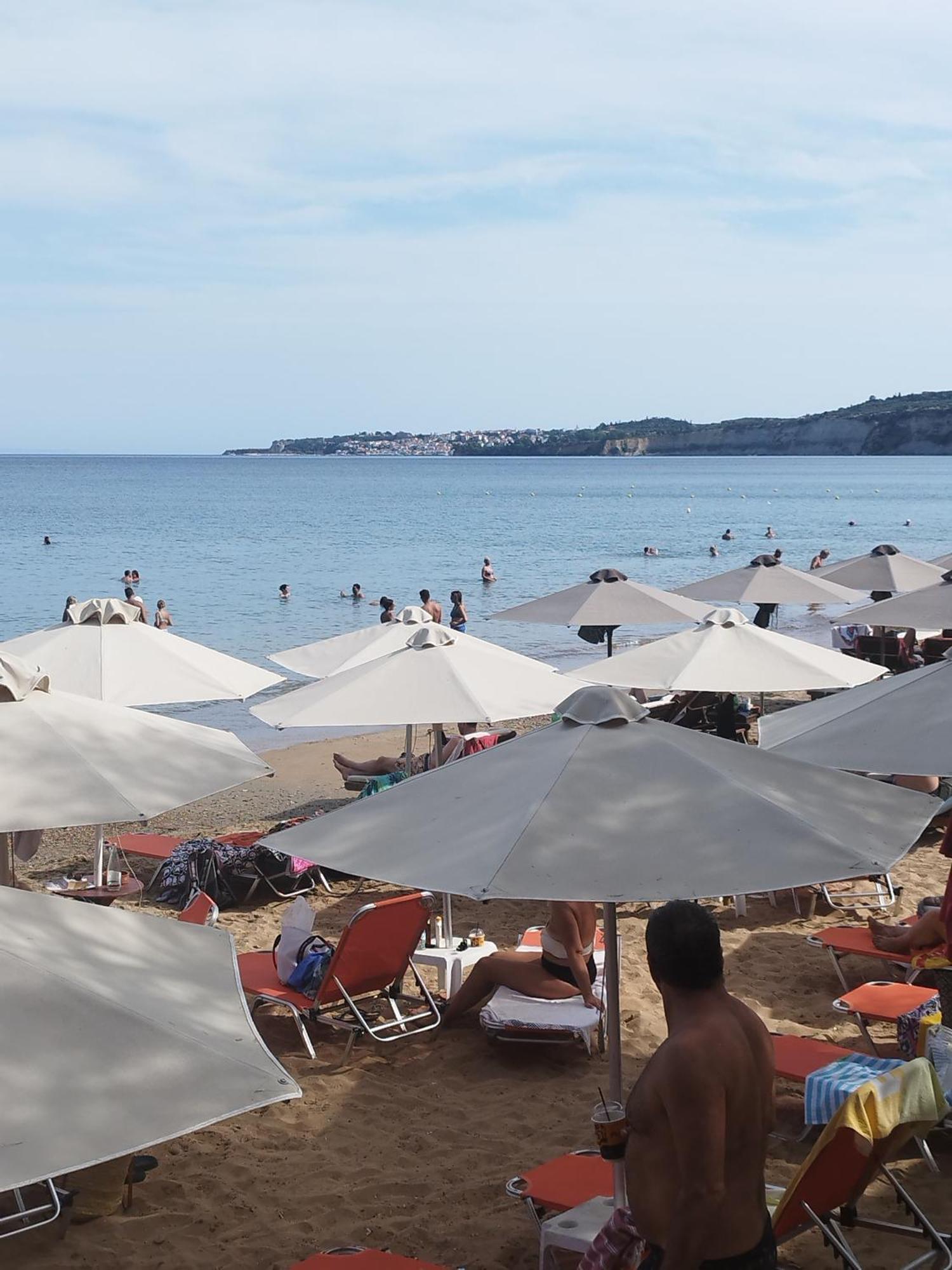 Takis Haikos House Two Minutes Walk To The Beach Peroulia Vounária Exterior foto
